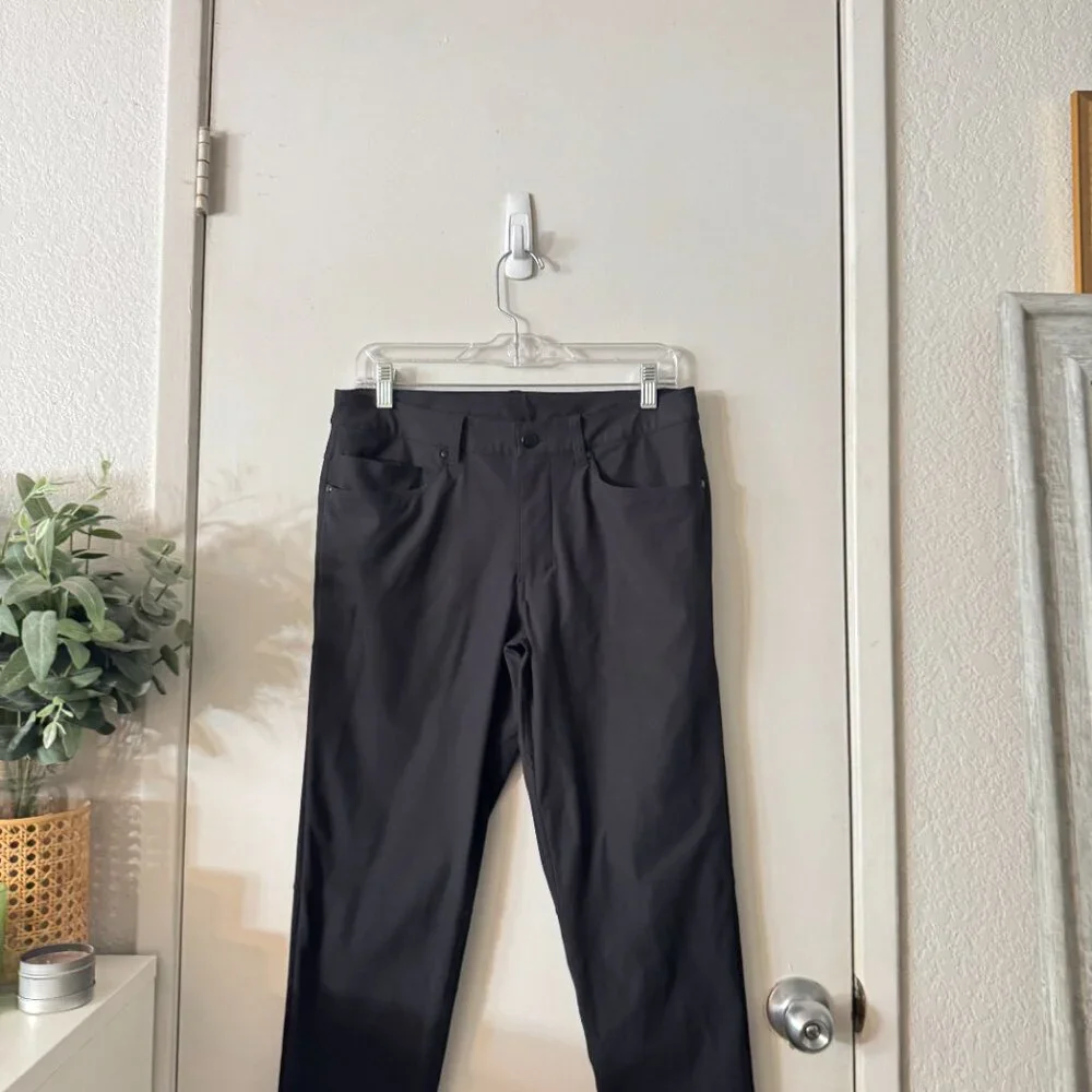 MEN'S LULULEMON ABC Slim Pants Size 30